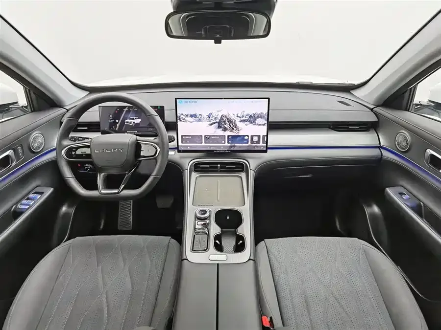 Chery Tiggo 8 PLUS Tiggo 8 PLUS 2025 290TGDI DCT Luxury Edition 2024 — миниатюра 2
