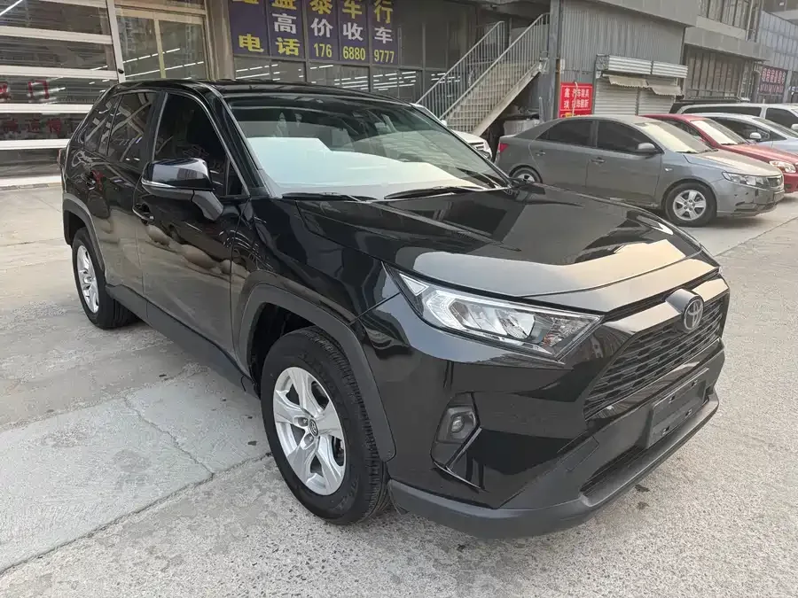 Toyota RAV4 RAV4 Rongfang 2023 2.0L CVT 2WD Urban Edition 2023 — миниатюра 3