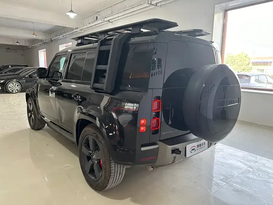 Land Rover guard Land Rover Defender 2024 110 3.0T P400 XS 2024 — миниатюра 2