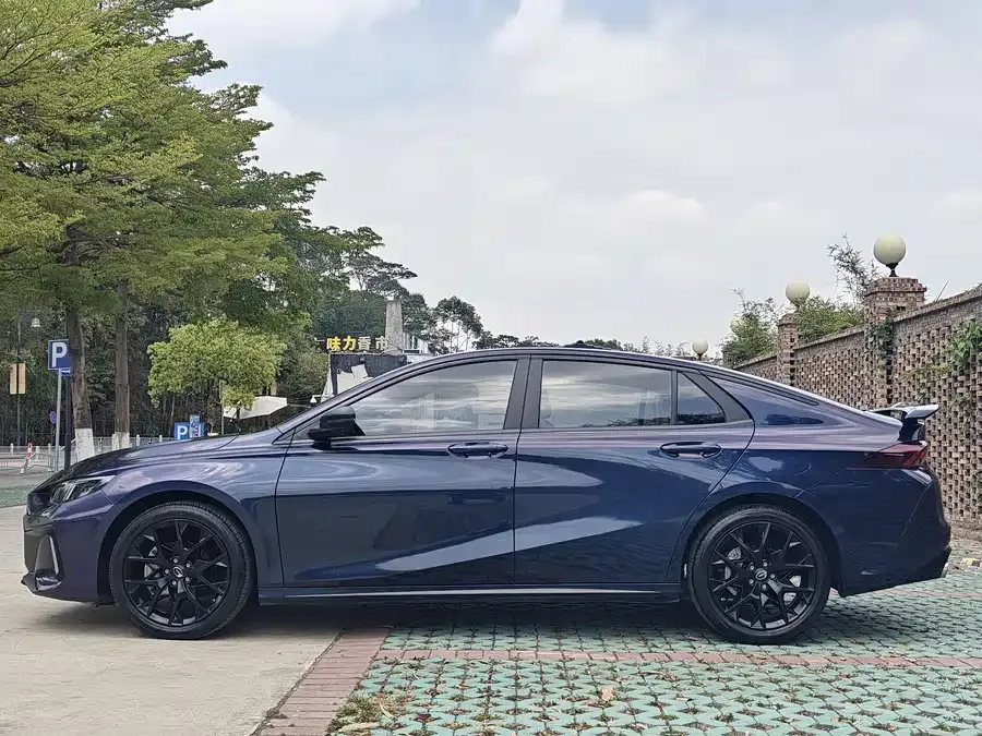 GAC Trumpchi Shadow Leopard Shadow Leopard 2022 270T DCT J16 Galaxy Fighter Edition 2023 — миниатюра 2