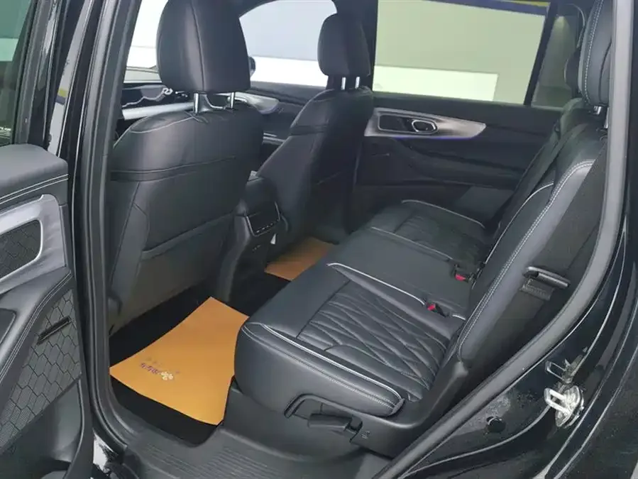 GAC Trumpchi GS8 Trumpchi GS8 2022 Pilot Series 2.0TGDI 2WD Luxury Smart Edition (7 Seaters) 2022 — миниатюра 5