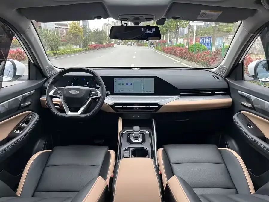 Geely Haoyue PRO Haoyue PRO 2024 1.5T DCT Vertical + 2024 — миниатюра 2