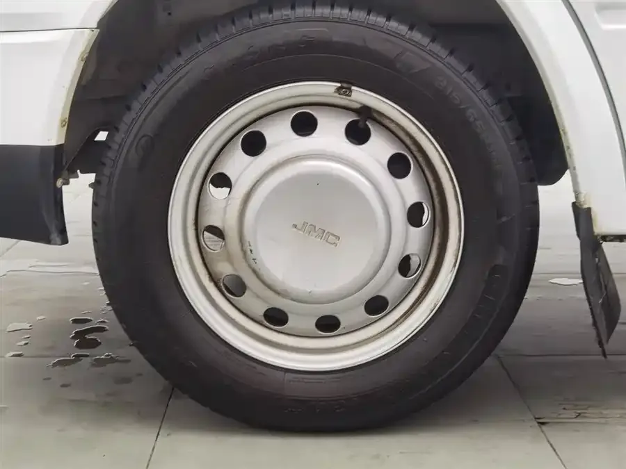 Jiangling special Teshun 2021 2.8T Space King Ordinary Model Short Axis Medium High Roof 6-Seater Diesel National VI JX493 2022 — миниатюра 5
