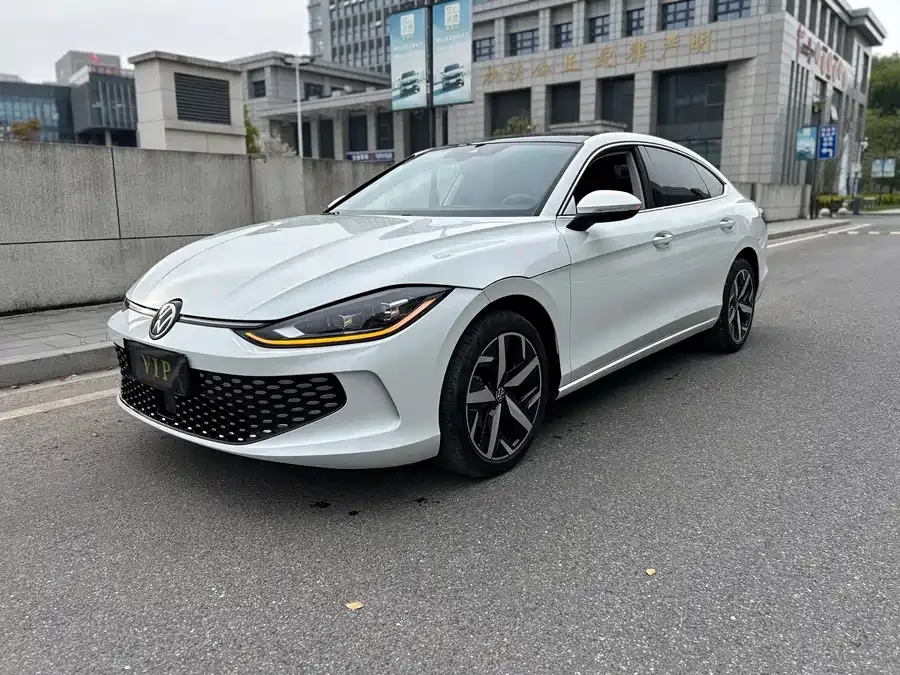 Volkswagen Lamando Lingdu 2025 Lingdu L 280TSI DSG Cool Edition 2025 — фото 1, купить с доставкой в Москву