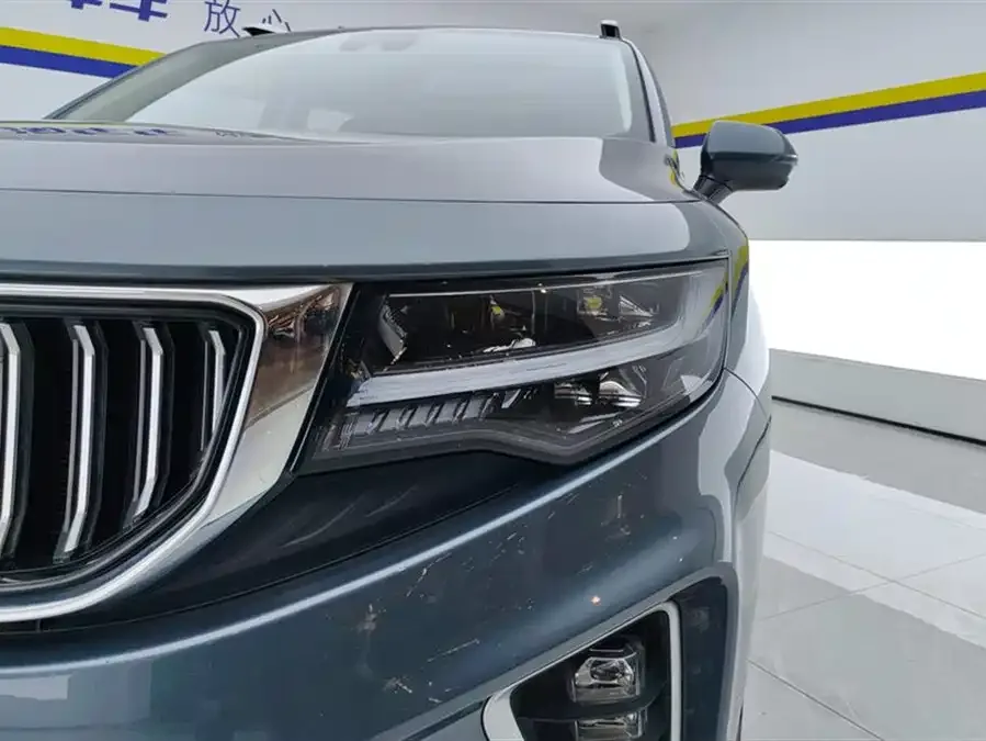 Geely Okavango Haoyue 2022 1.8TD DCT Flagship 7-seater 2022 — миниатюра 2