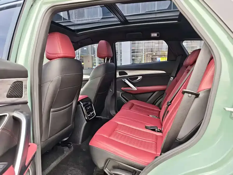 Jetour X70 C-DM JETOUR X70 C-DM 2024 Yuanhang Edition PRO 5 Seaters 2024 — миниатюра 4
