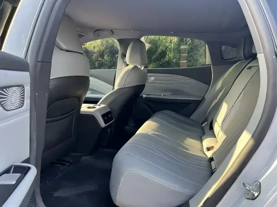 Geely Galaxy E8 Galaxy E8 2024 665km RWD Starship Long Range Edition 2024 — миниатюра 2