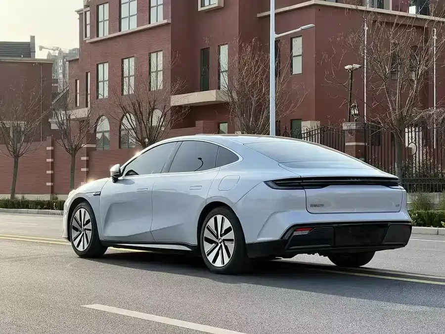 Geely Galaxy E8 Galaxy E8 2024 665km RWD Starship Long Range Edition 2024 — миниатюра 4