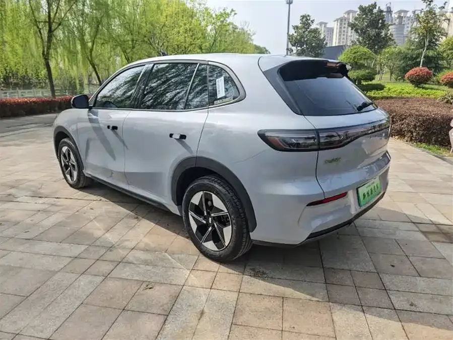 Geely Galaxy E5 Galaxy E5 2026 610km Long-Range Edition 2025 — миниатюра 2