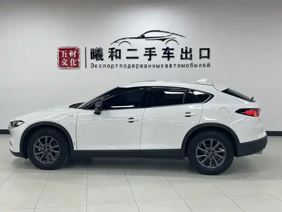 Mazda CX-4 2021 2.0L Automatic 2WD Blue Sky Vitality Edition 2023 — миниатюра 4