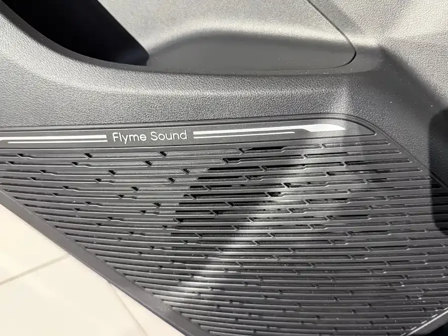 Geely Galaxy A7 Galaxy A7 2025 EM-i 150km Starship Edition 2025 — миниатюра 4