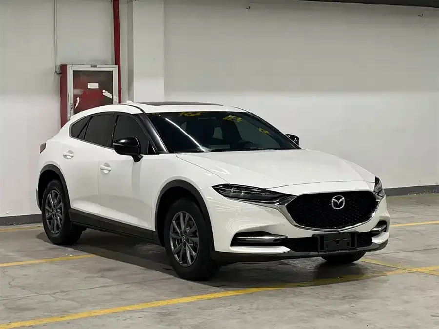 Mazda CX-4 2021 2.0L Automatic 2WD Blue Sky Vitality Edition 2022 — миниатюра 3