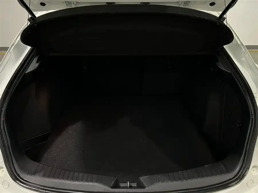 Mazda CX-4 2021 2.0L Automatic 2WD Blue Sky Vitality Edition 2022 — миниатюра 4