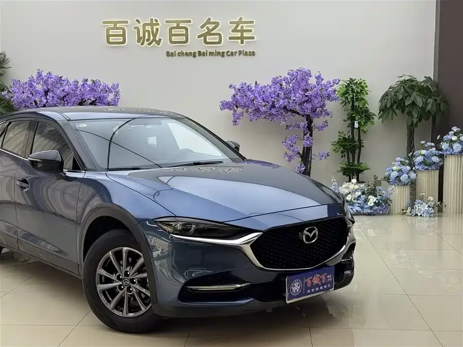 Mazda CX-4 2021 2.0L Automatic 2WD Blue Sky Vitality Edition 2022 — миниатюра 2