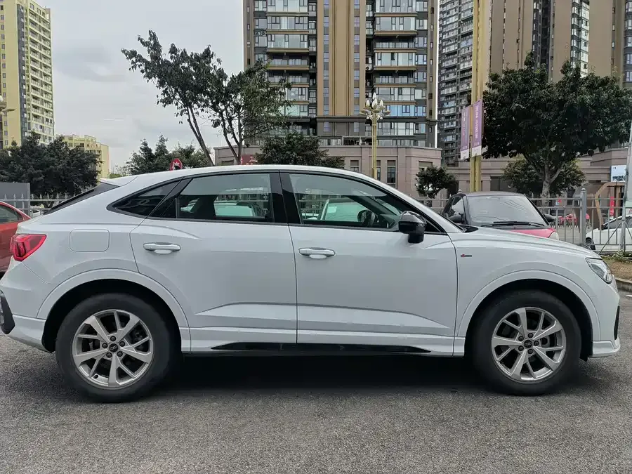Audi Q3 Sportback 2024 35 TFSI Enterprising 2024 — миниатюра 3