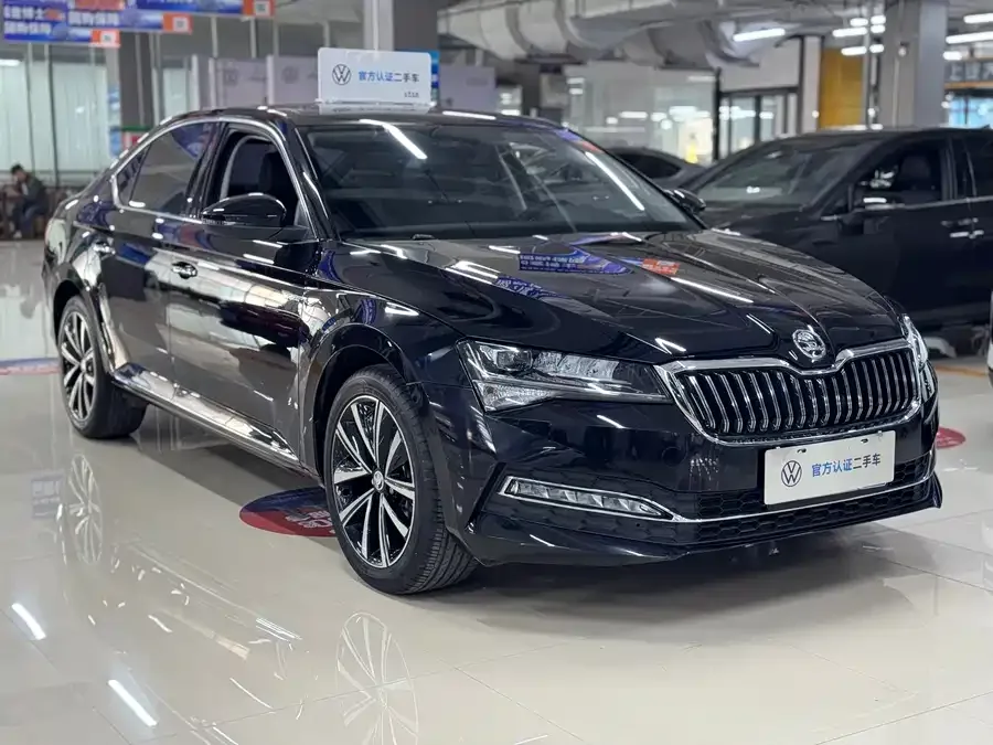 Skoda SuperB Superpa 2024 TSI280 DSG Exclusive Edition 2024 — миниатюра 3