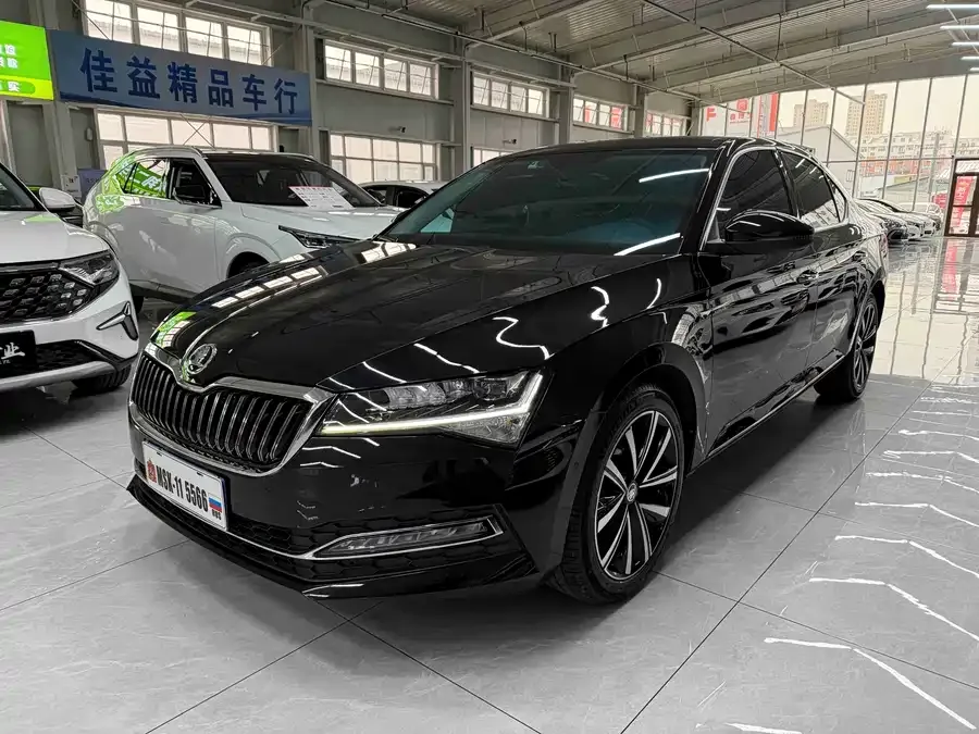 Skoda SuperB Super 2022 TSI280 DSG Exclusive Edition 2022 — фото 1, купить с доставкой в Москву