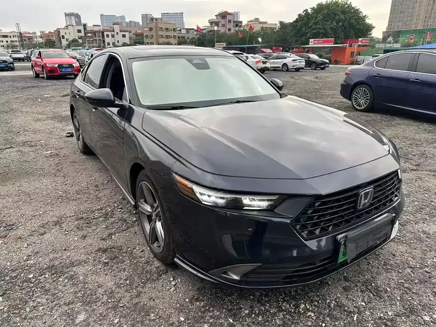 Honda Accord New Energy 2025 Honda Accord PHEV 2.0L e:PHEV Premium Edition 2025 — миниатюра 3