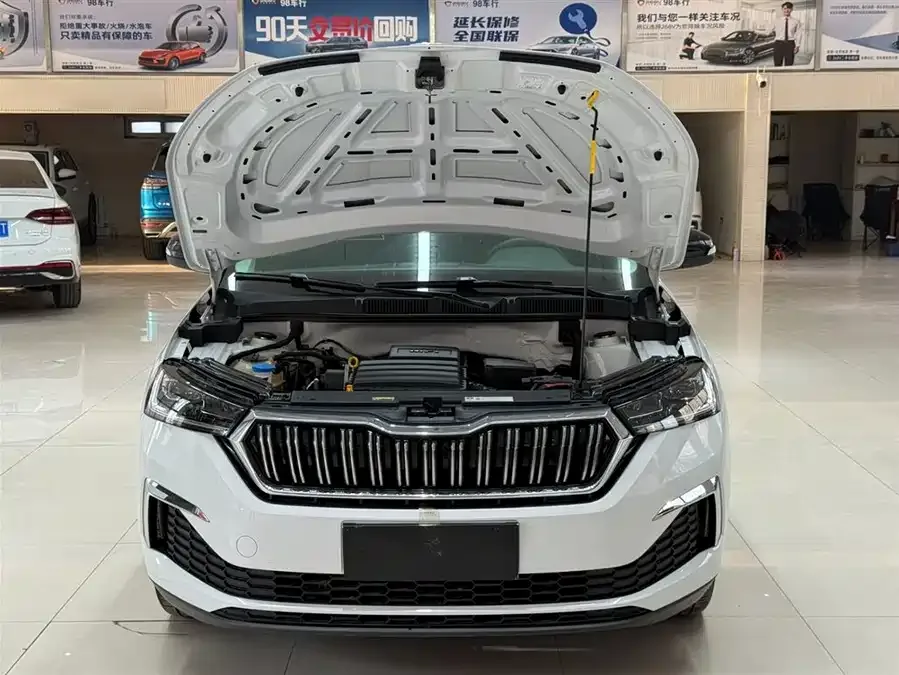 Skoda Kamiq 2023 Kamiq Facelift GT 1.5L Automatic Premium Edition 2024 — миниатюра 4