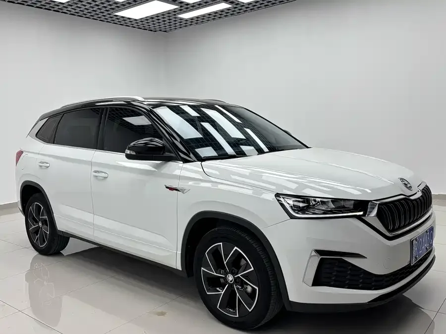 Skoda Kamiq 2023 Kamiq Facelift GT 1.5L Automatic Premium Edition 2023 — миниатюра 3