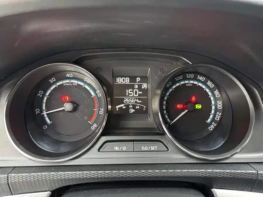 Skoda Kamiq 2023 Kamiq Facelift GT 1.5L Automatic Premium Edition 2023 — миниатюра 4