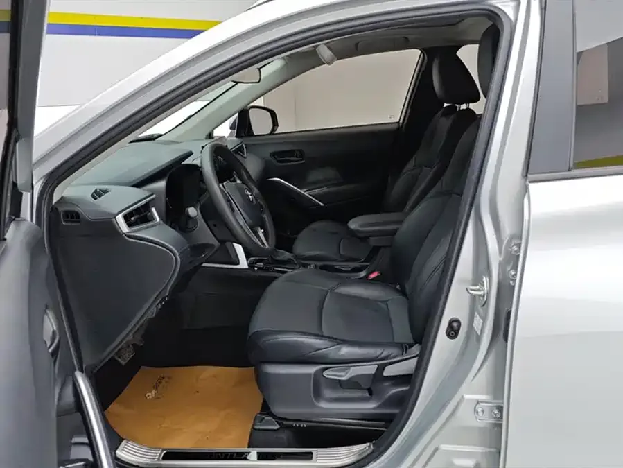 Toyota Frontlander Fenglanda 2023 2.0L CVT Leading Edition 2023 — миниатюра 3