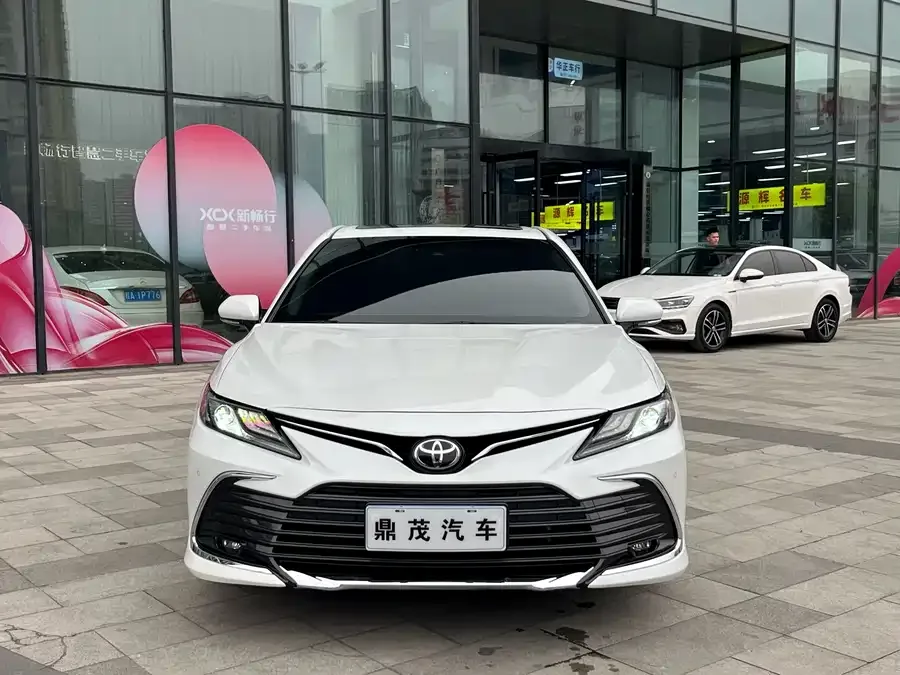 Toyota Camry Camry 2023 2.0G Deluxe Edition 2023 — миниатюра 3