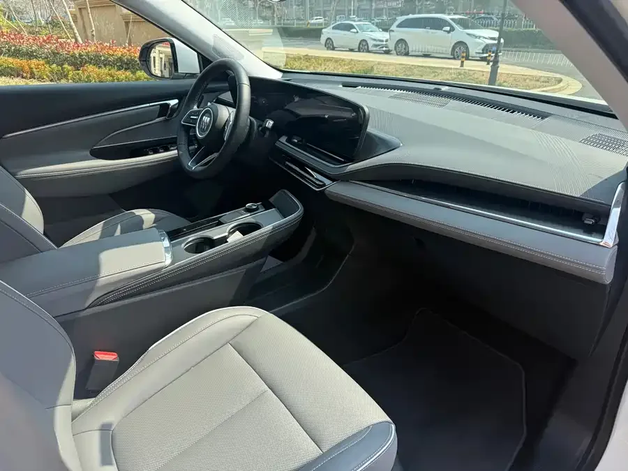 Buick E5 2025 620KM Premium Edition 2025 — миниатюра 4