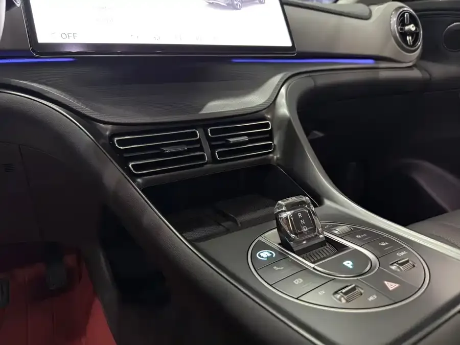 BYD Sea Lion 05 DM-i Sea Lion 05 DM-i 2025 DM-i 115KM Flagship 2025 — миниатюра 3