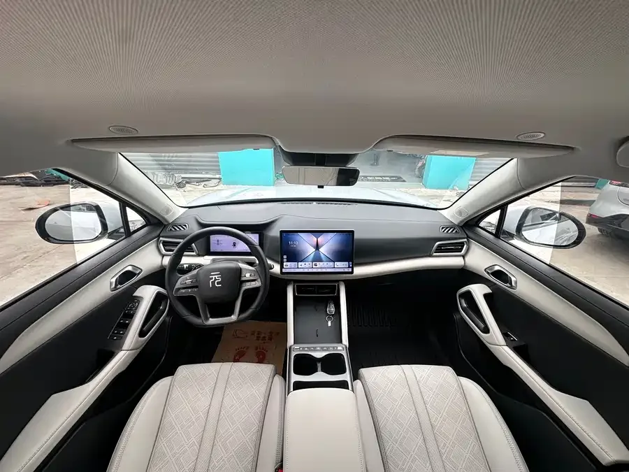 BYD Yuan UP Yuan UP 2025 Intelligent Driving Edition 401KM Leading Edition 2025 — миниатюра 3