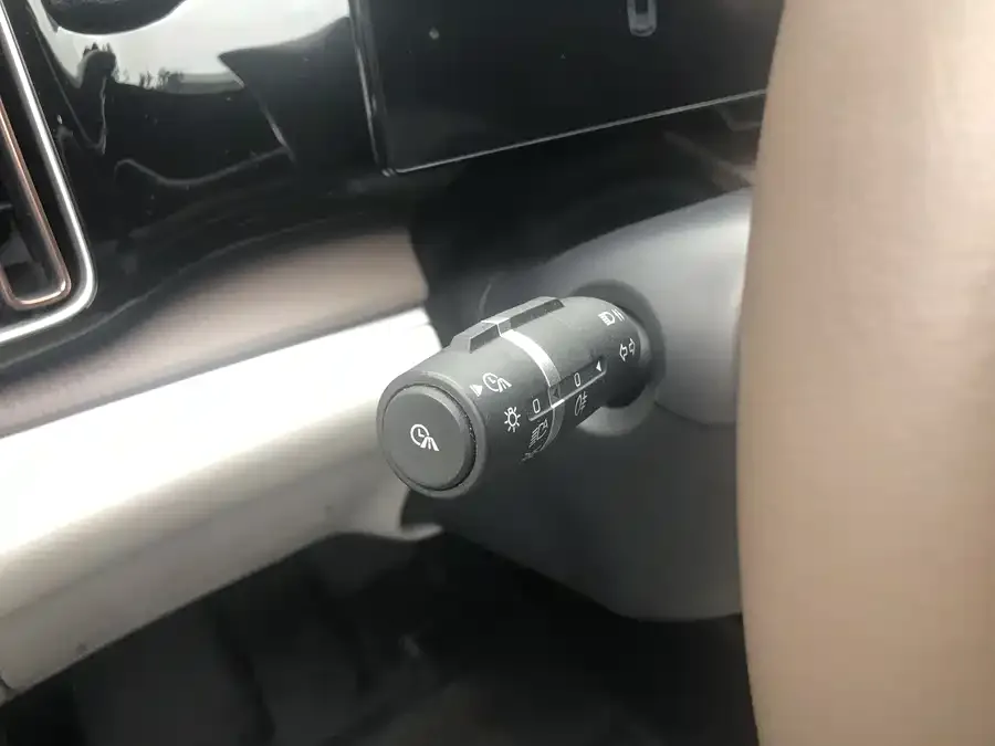 BYD Song Pro New Energy Song Pro New Energy 2022 DM-i 51km Premium Edition 2022 — миниатюра 3