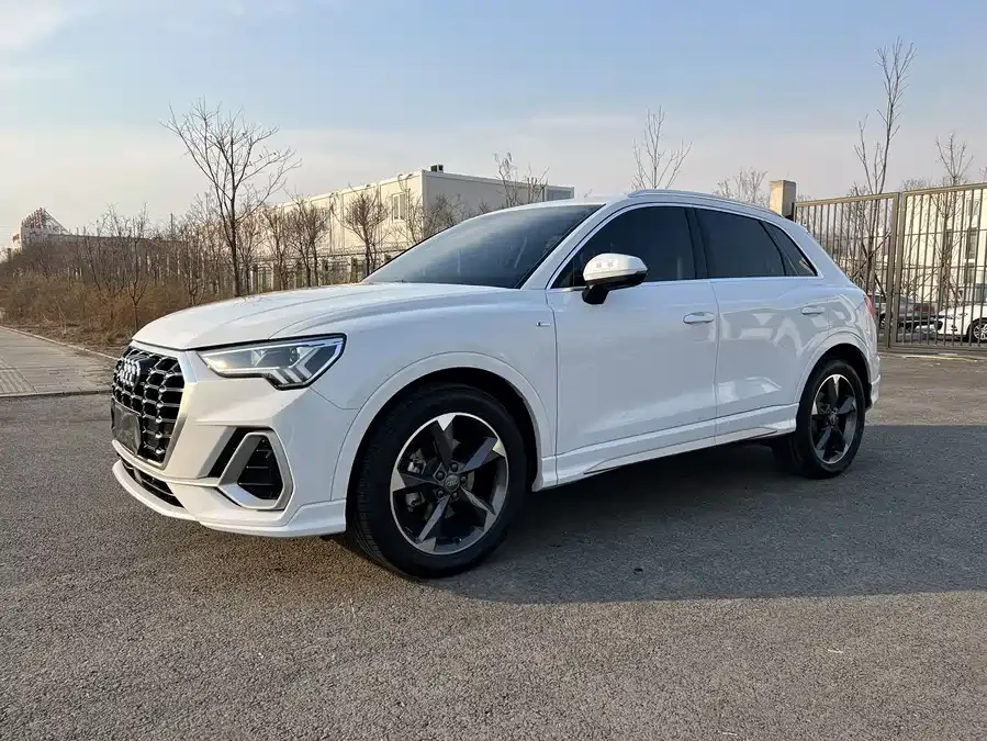 Audi Q3 2023 35 TFSI Fashion Dynamic Edition (1.4T) 2023 — фото 1, купить с доставкой в Москву