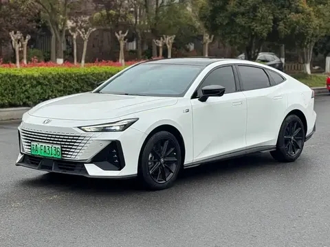 Changan UNI-V Smart Electric iDD 2023 купить в Москве