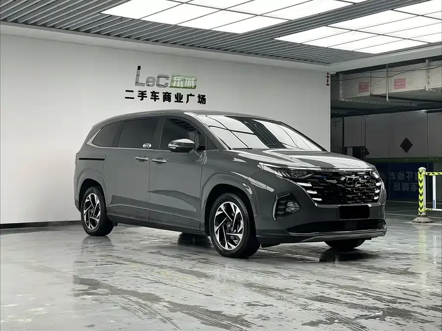 Hyundai Custo Kustu 2021 270TGDi Premium Edition LUX 2023 — миниатюра 3
