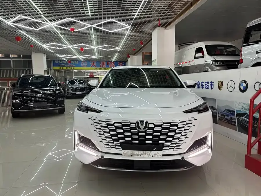 Changan UNI-K Changan UNI-K 2023 2.0T 2WD Enjoy Edition 2023 — миниатюра 3
