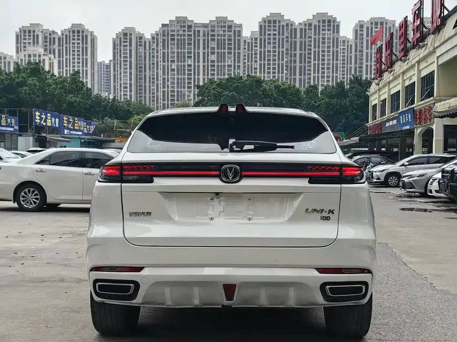 Changan UNI-K Changan UNI-K iDD 2022 Blue Whale iDD 130km 1.5T Excellence Edition 2022 — миниатюра 4