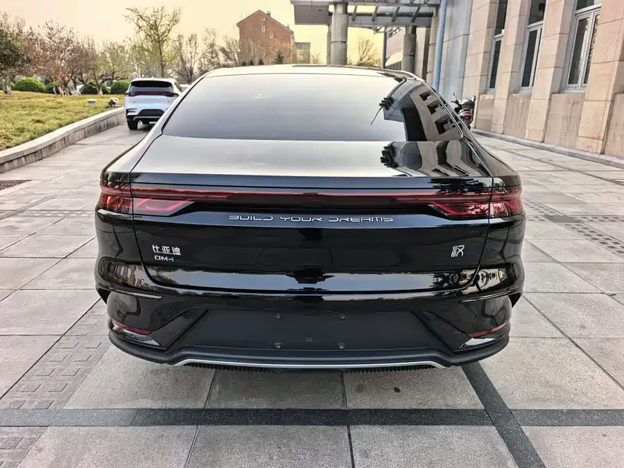 BYD Second-hand Han 2022 DM-i 121KM Premium Edition 2023 — миниатюра 2
