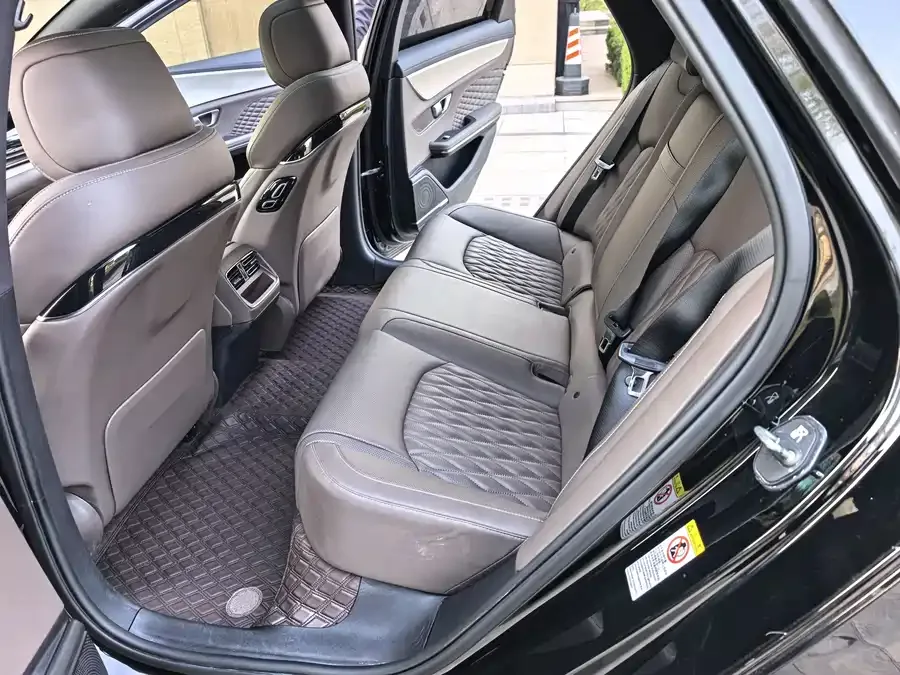 BYD Second-hand Han 2022 DM-i 121KM Premium Edition 2023 — миниатюра 4