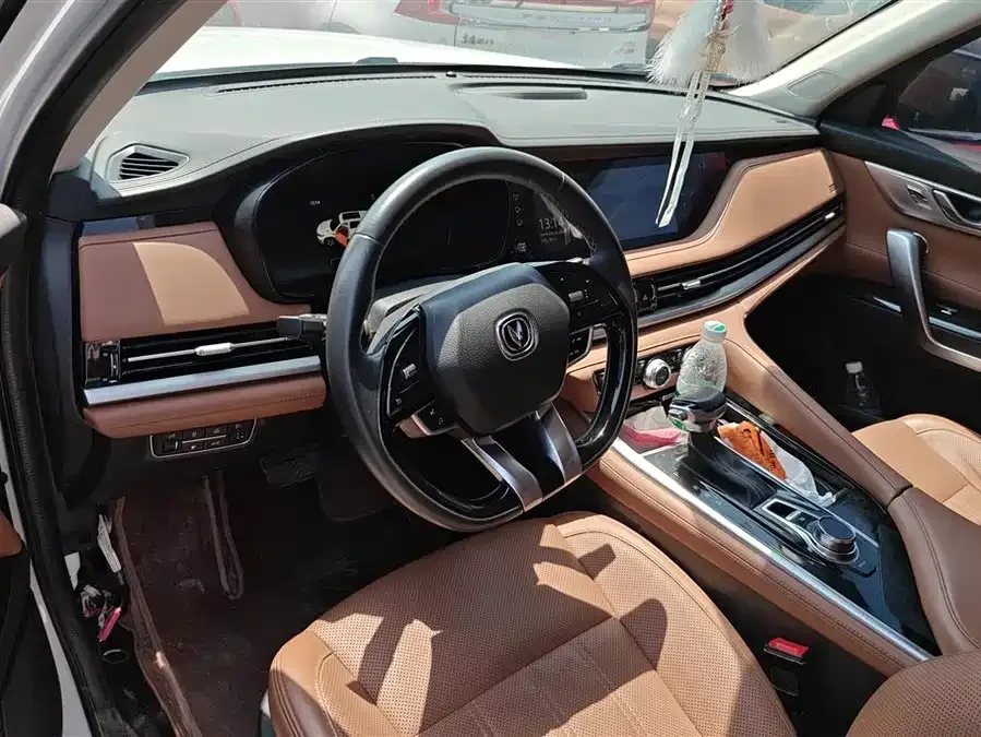 Changan CS95 Changan CS95 2021 2.0T four-wheel drive luxury model 2022 — миниатюра 5