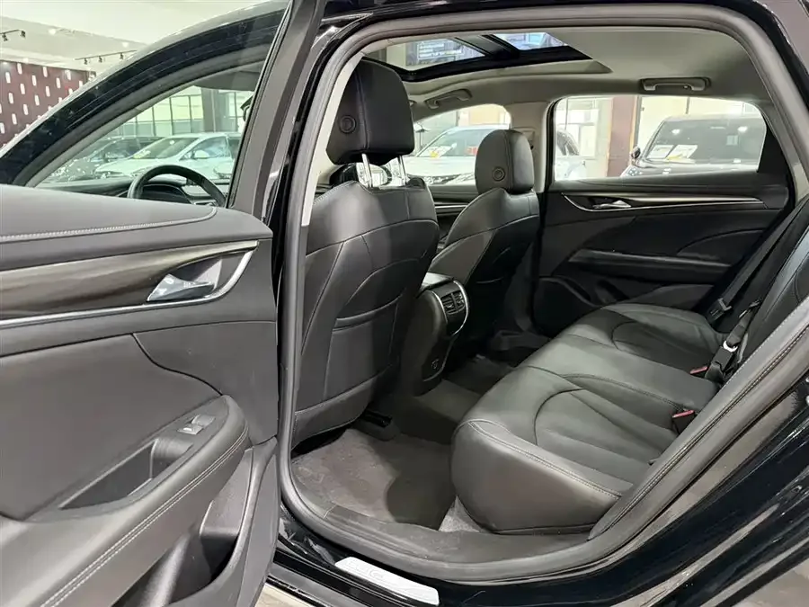 Buick LaCrosse LaCrosse 2022 552T Luxury 2022 — миниатюра 4