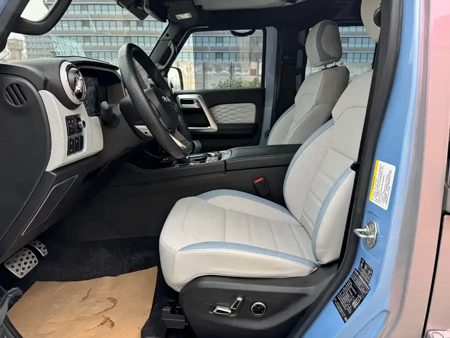 BAIC BJ40 Beijing Off-road BJ40 2023 2.0T Automatic 4WD City Hunter Edition Supreme Edition 2022 — миниатюра 4