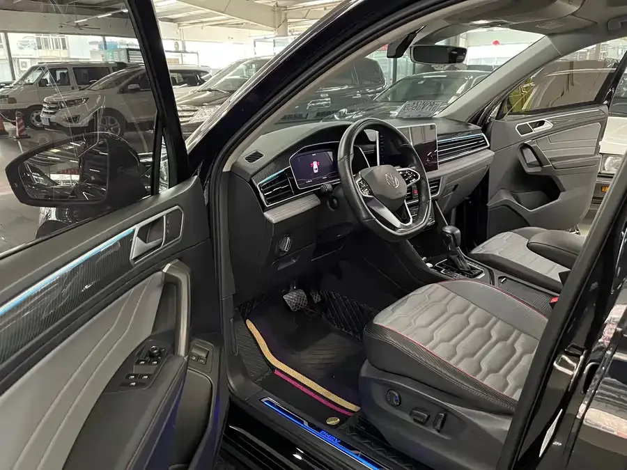 Volkswagen Tiguan L New Energy Tiguan L New Energy 2022 430PHEV Plug-in Hybrid Flagship Edition 2022 — миниатюра 4
