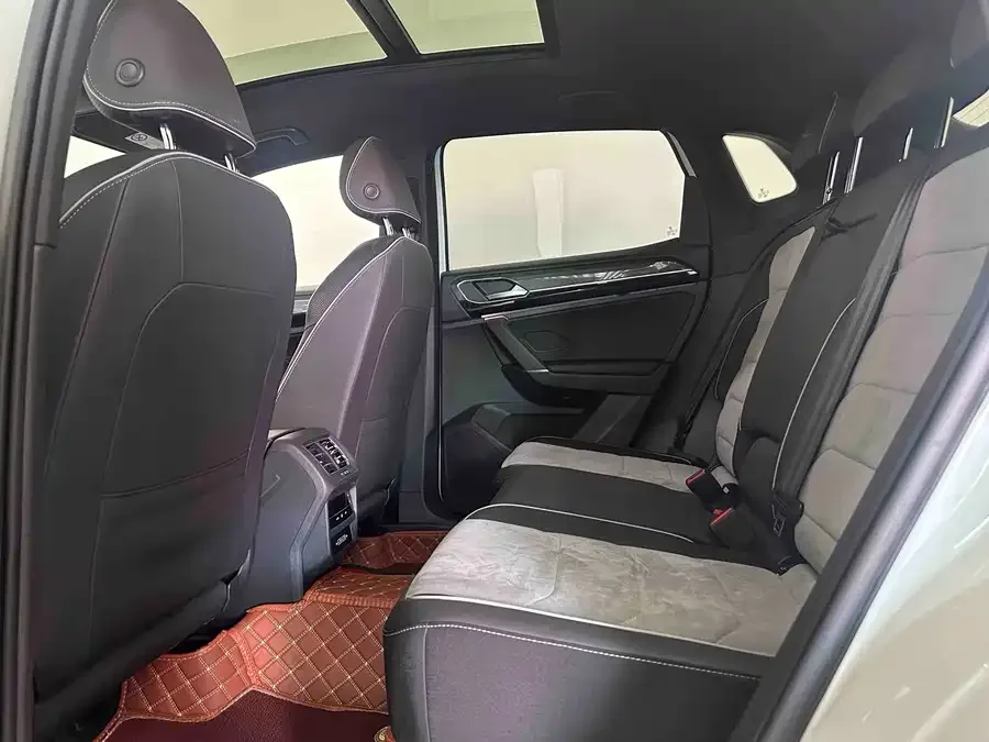 Volkswagen Tayron X Tanyue X 2020 330TSI 2WD Flagship Smart Edition 2023 — миниатюра 4