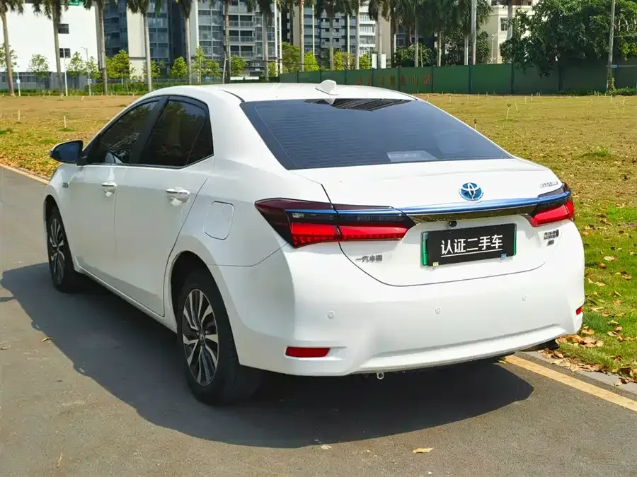 Toyota Corolla Hybrid E+ Corolla Hybrid E+ 2019 1.8L E-CVT Leading Edition 2022 — миниатюра 2