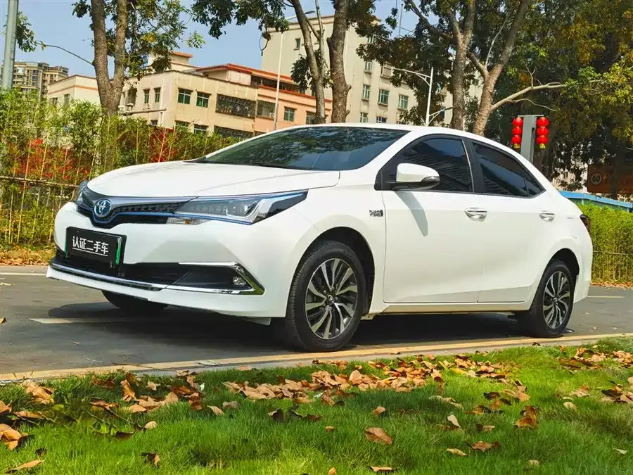 Toyota Corolla Hybrid E+ Corolla Hybrid E+ 2019 1.8L E-CVT Leading Edition 2022 — фото 1, купить с доставкой в Москву