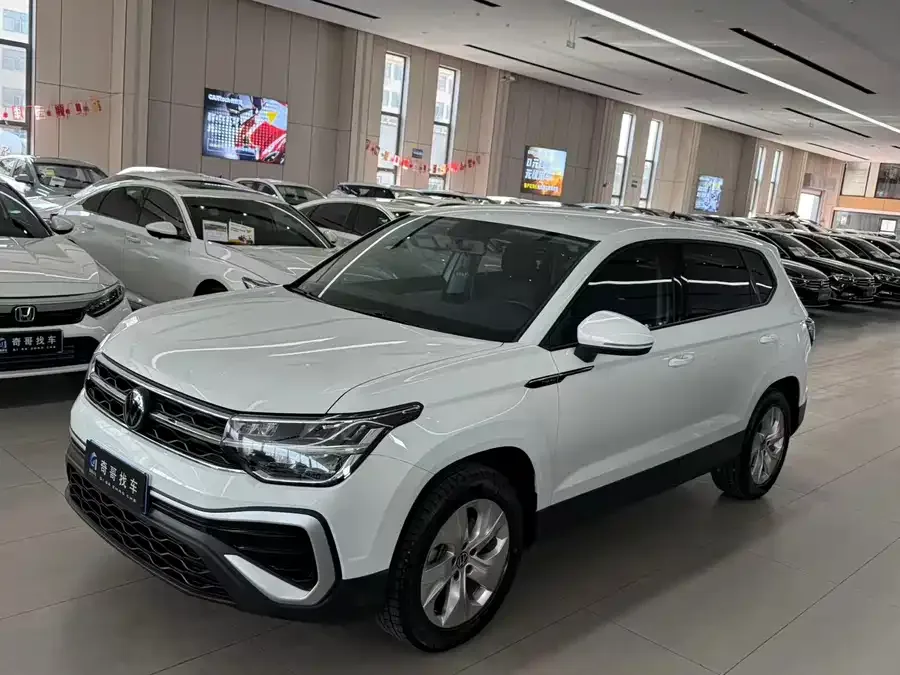 Volkswagen Tiguan (Tharu) Tuyue 2023 300TSI 2WD Crescent Edition 2024 — миниатюра 3