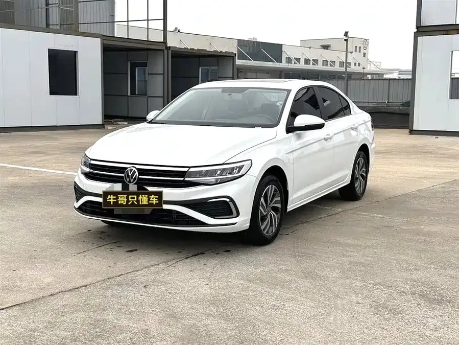 Volkswagen Bora Bora 2025 facelift 200TSI DSG Joy Travel Navigation Edition 2025 — фото 1, купить с доставкой в Москву