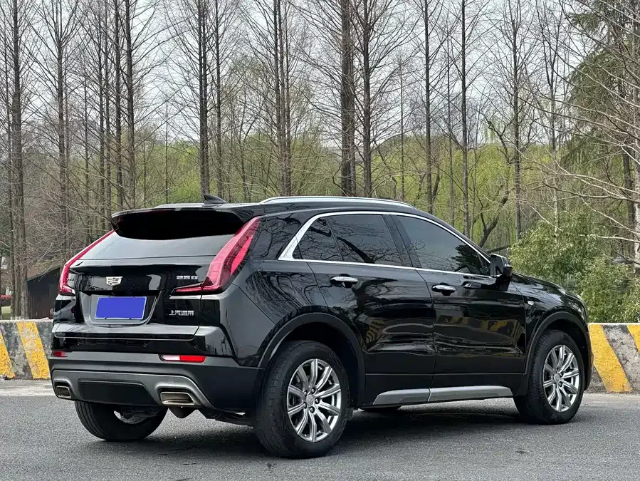 Cadillac XT4 2022 28T two-wheel drive premium model 2022 — миниатюра 4