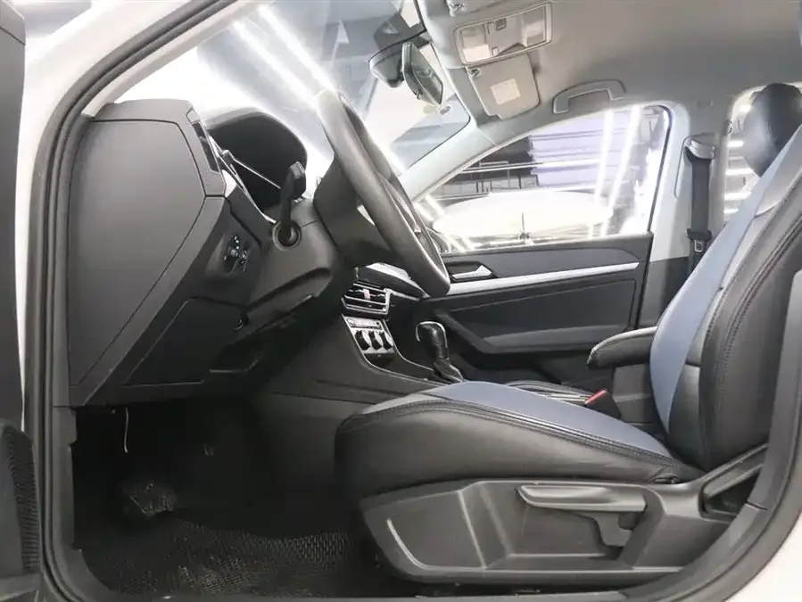 Volkswagen Lavida Lavida 2024 1.5L automatic Deyi version 2024 — миниатюра 4