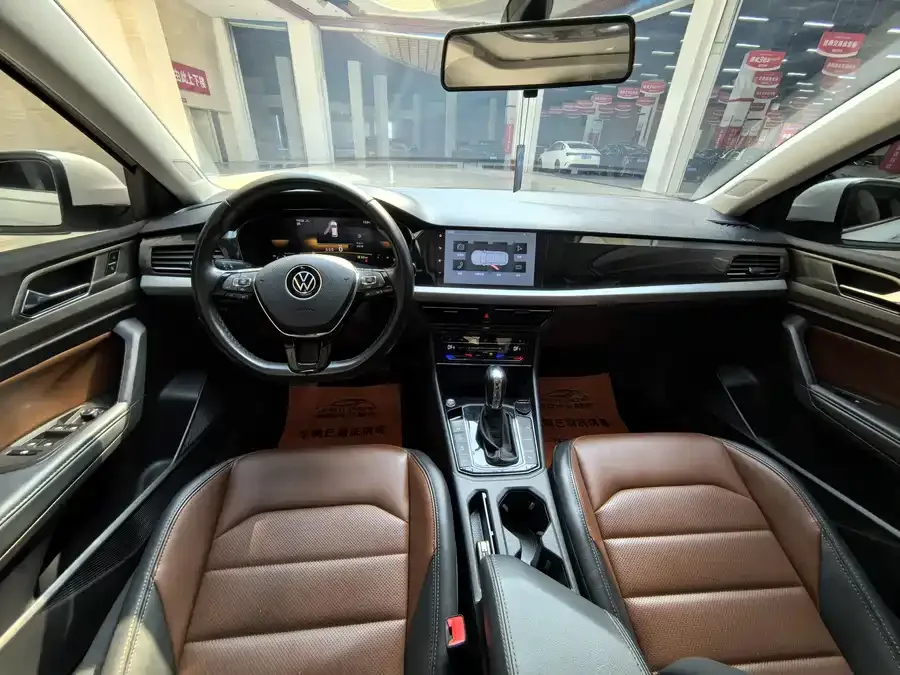 Volkswagen Lavida Lavida 2021 280TSI DSG Deluxe Edition 2022 — миниатюра 2